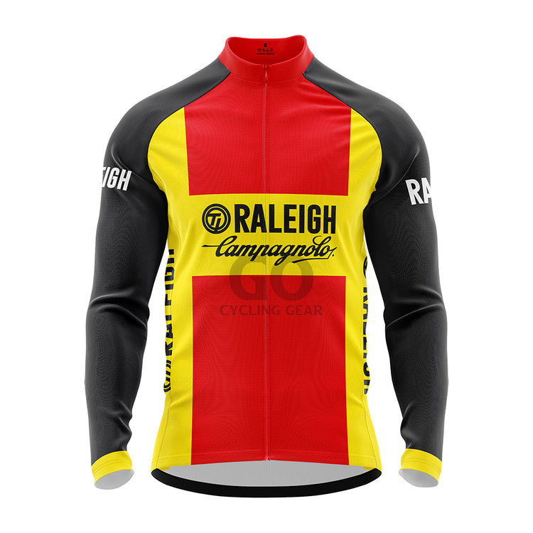 This is a replica of the jersey worn by the team during the 1982 and 1983 seasons, featuring the Campagnolo logo positioned just below the Raleigh branding.